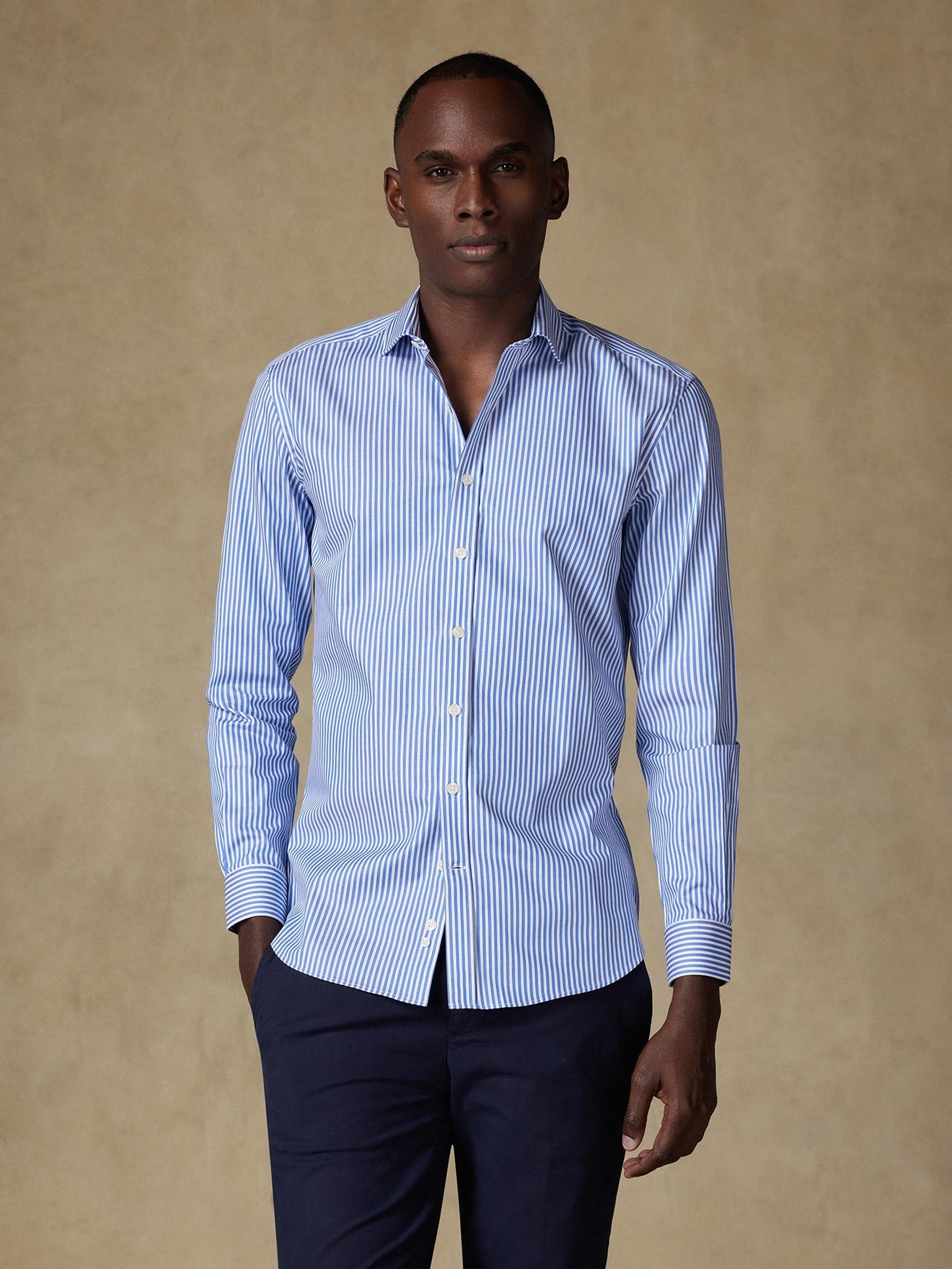 Chemise cintrée Colin à rayures bleues - Petit col