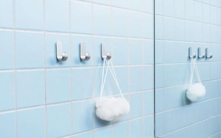Normann Copenhagen Curve Hook haak ash