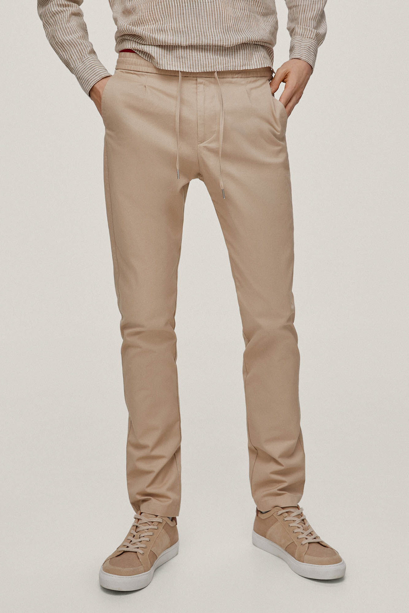 Calça chino de corte regular com cordão - Bege