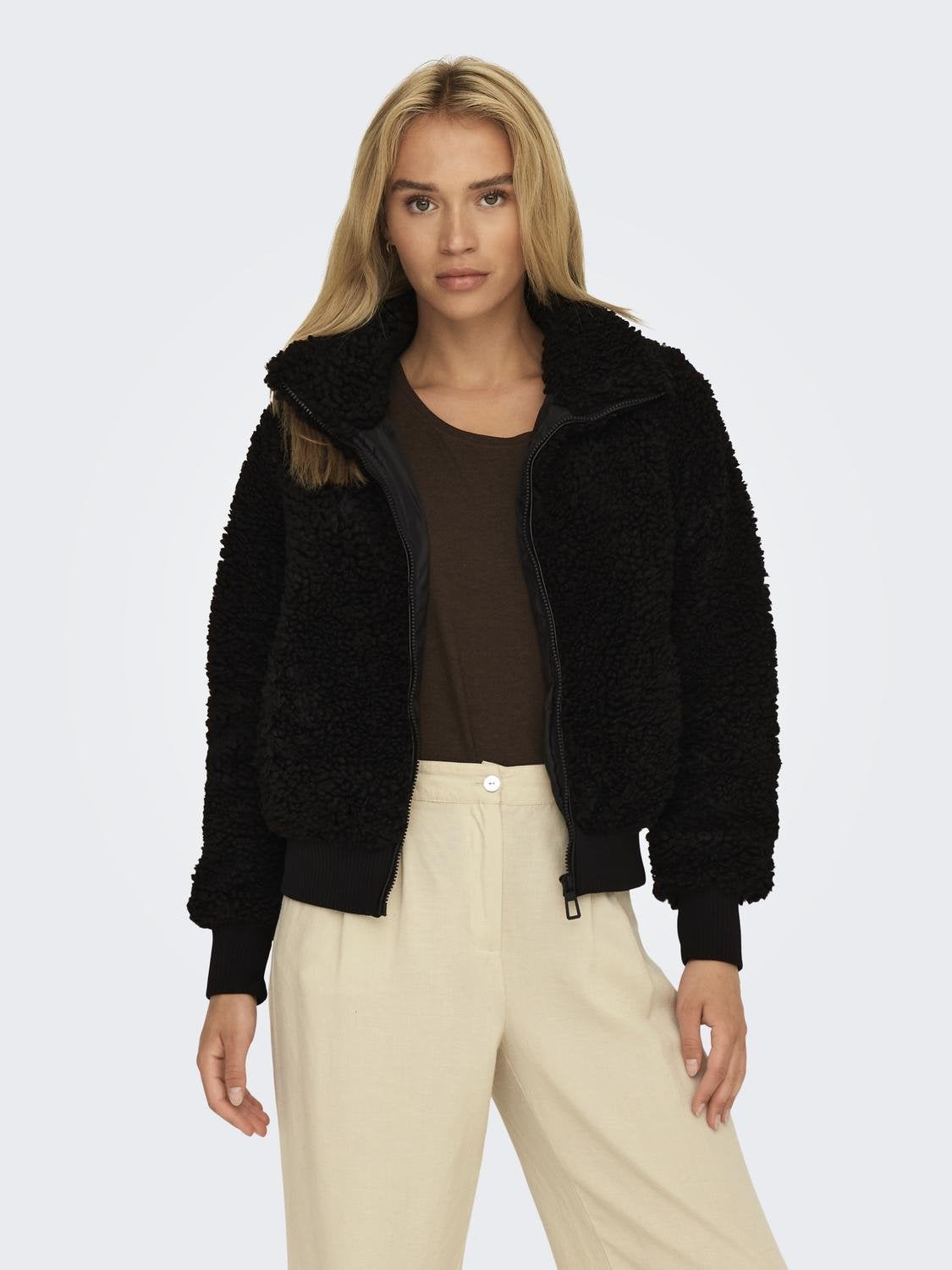ONLNEWELLIE Blousonjacke Black