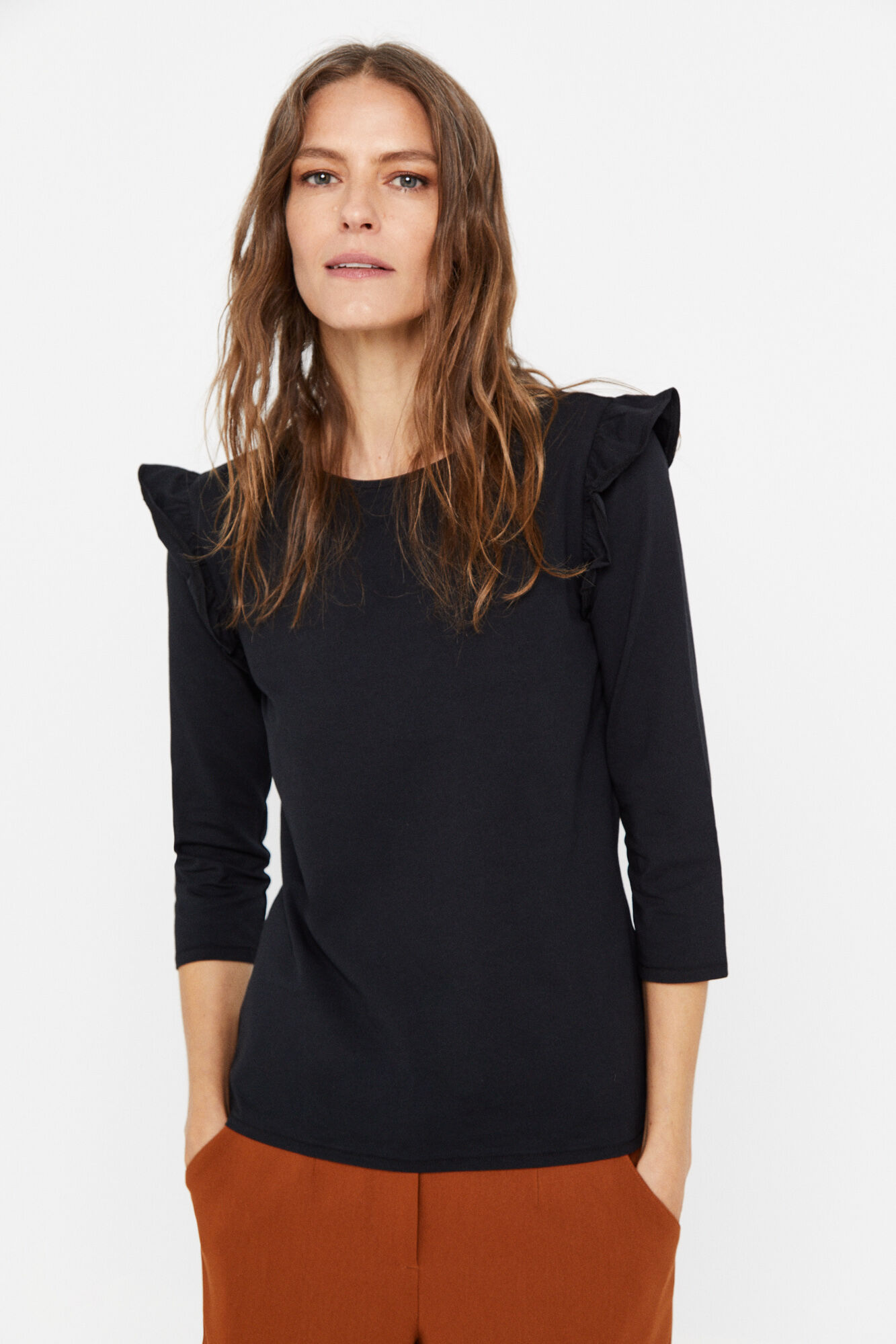 Camiseta básica com babados - Preta