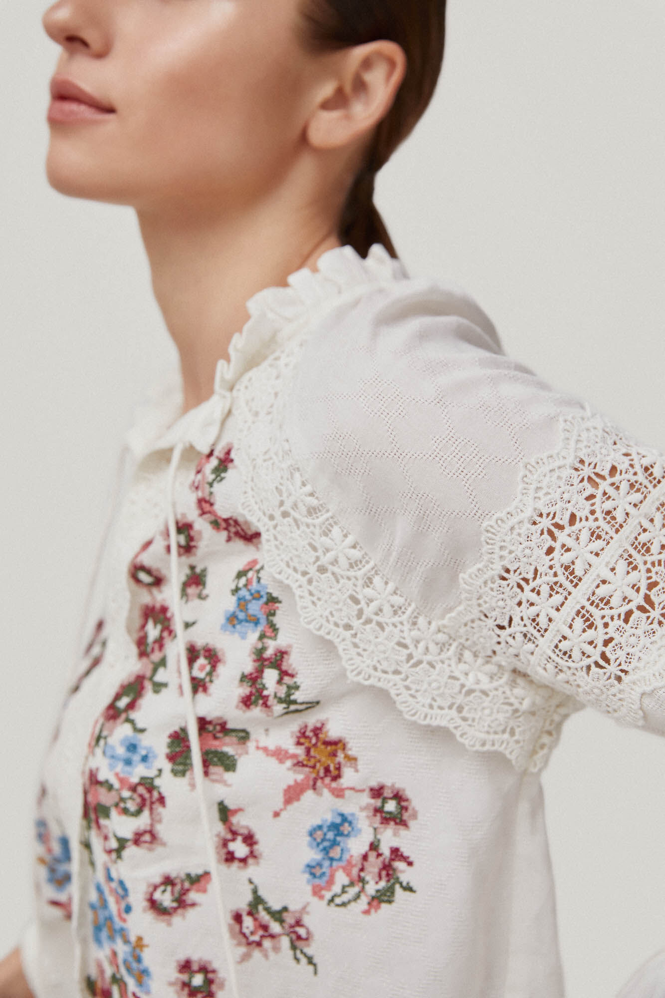 Blusa bordada Punto de cruz - Bege