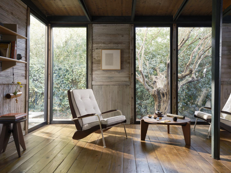 Vitra Rayonnage Mural wandplank naturel eiken diepzwart