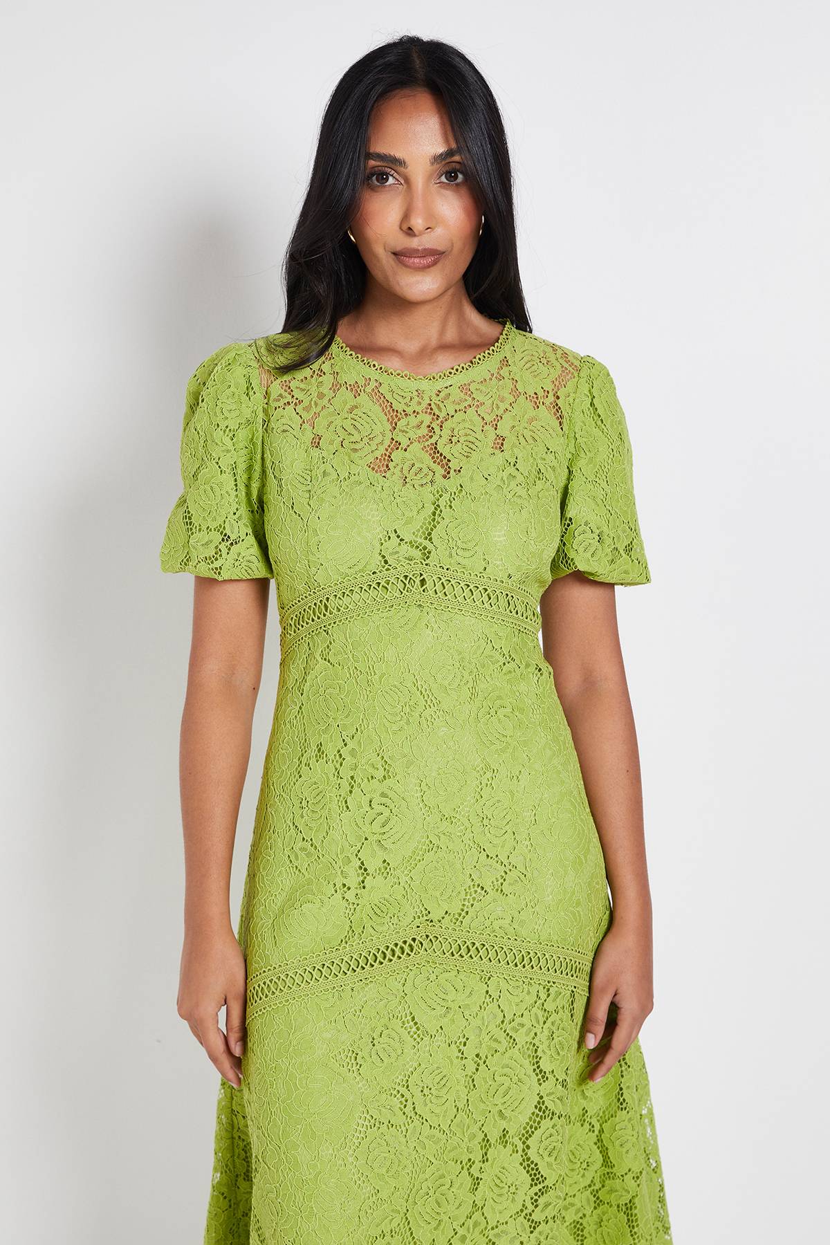 Wallis Robe Midi En Dentelle À Manches Bouffantes Petite