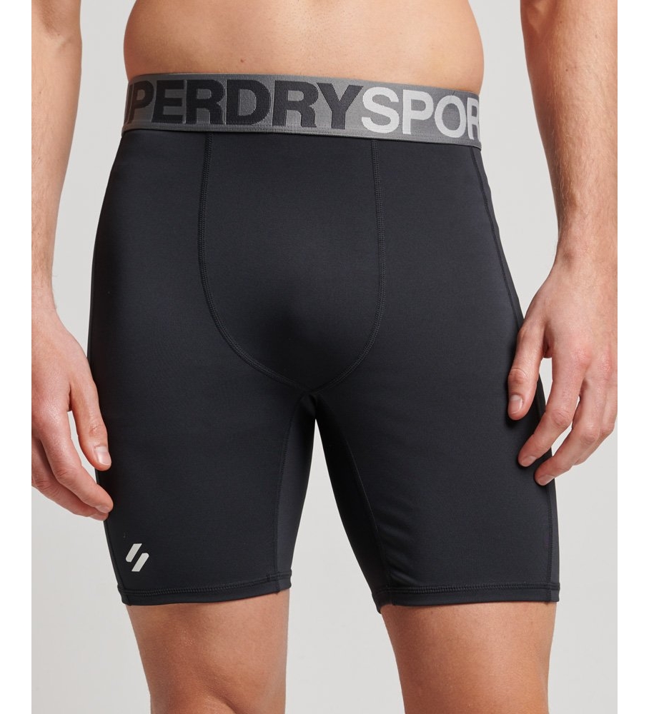 Superdry Short Ajustado Core negro