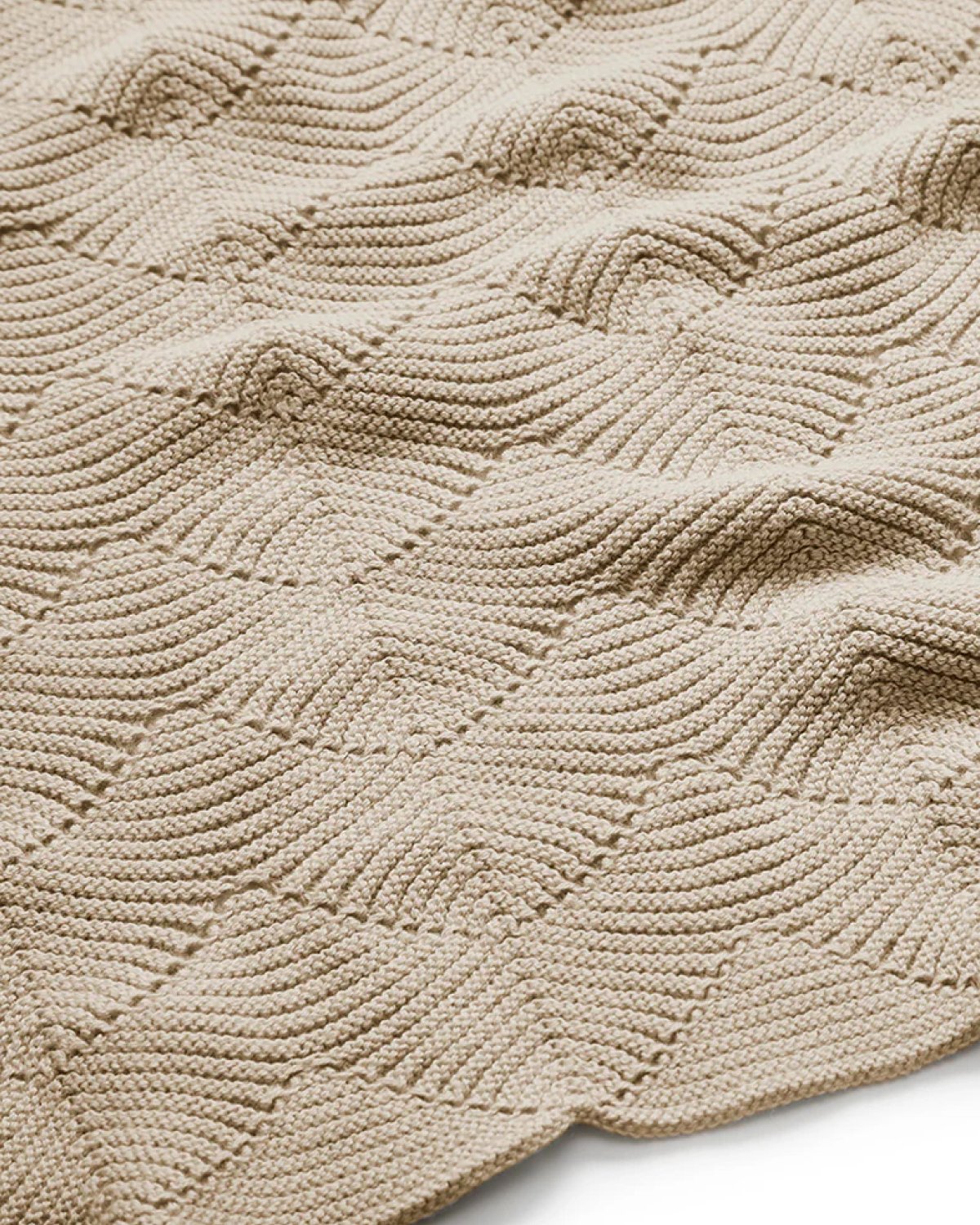 Babyteppe – 80×100 – Strikket Øko Bomull | Scallop Knit Blanket