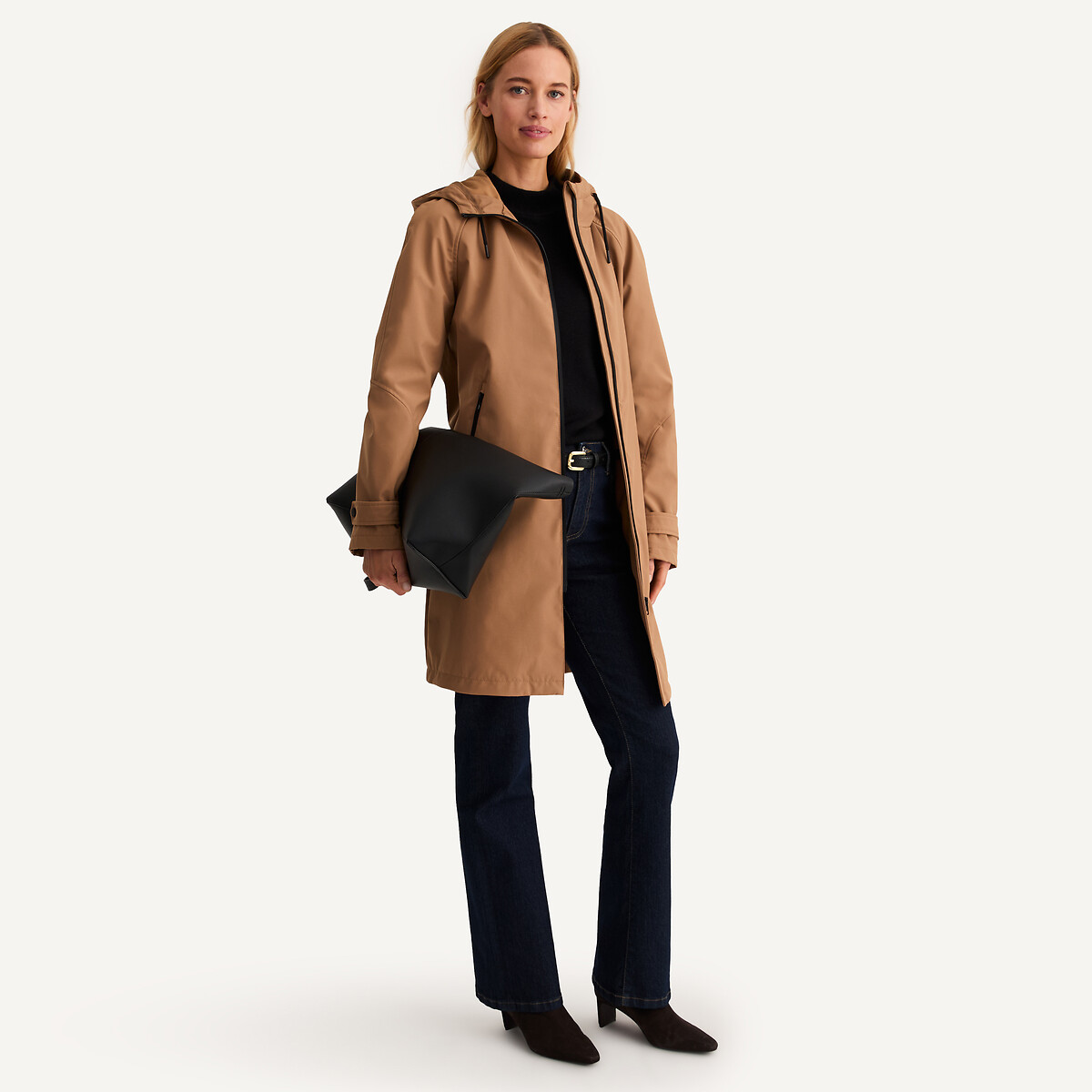 ANNE WEYBURN<br>Windjack conheceu Hood