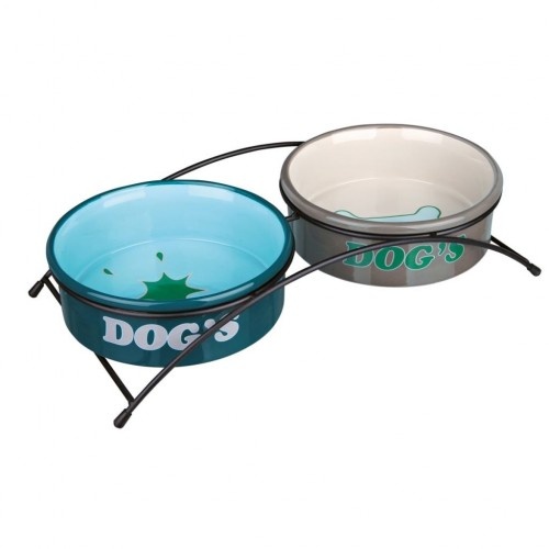 Tigela multicolorida para alimentação de cães