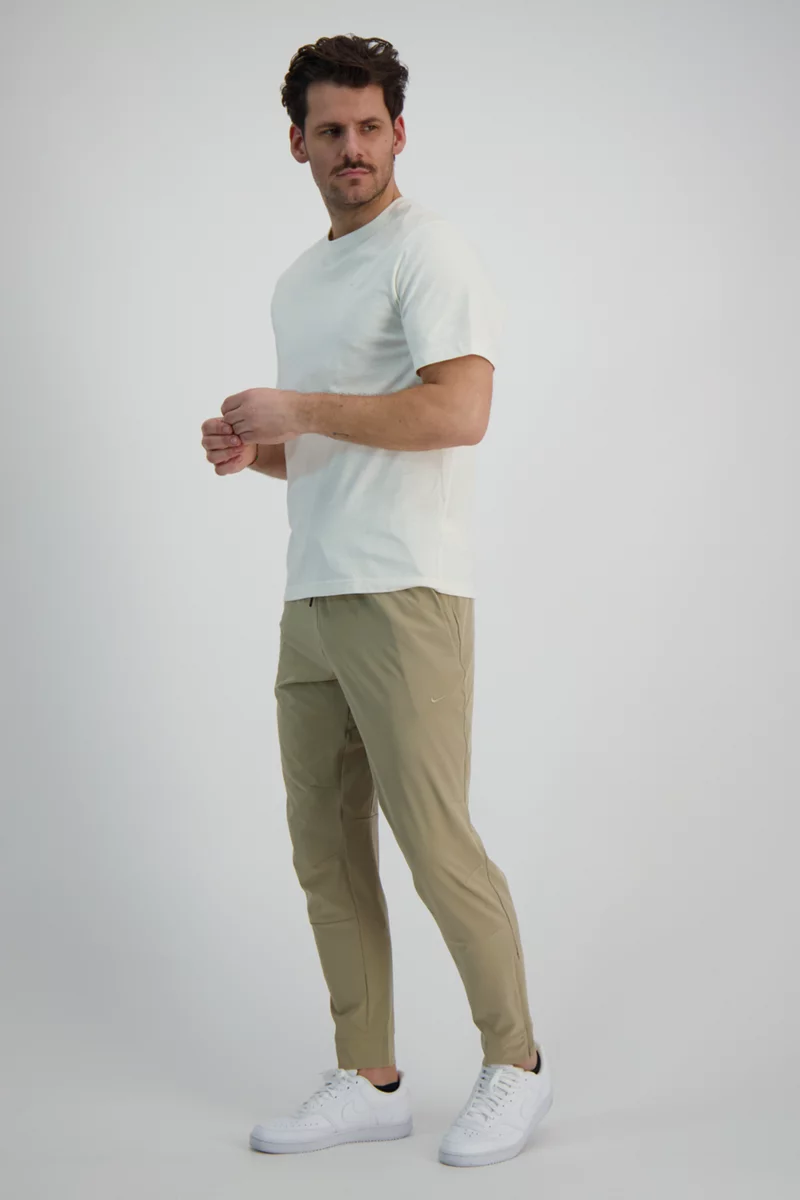 Nike Dri-FIT Primary Herren T-Shirt