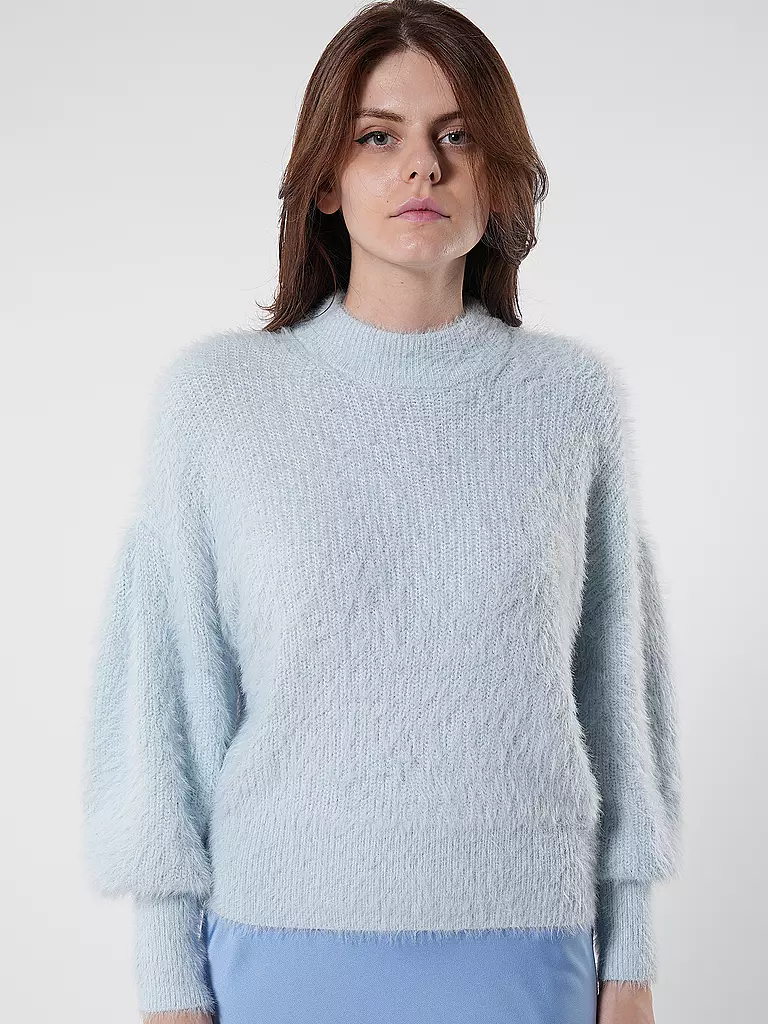 GUESS Pullover in Felloptik KEYLA hellblau