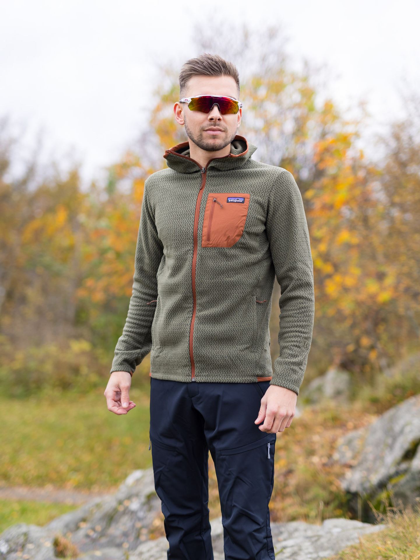 R1 Air Full-Zip Hoody