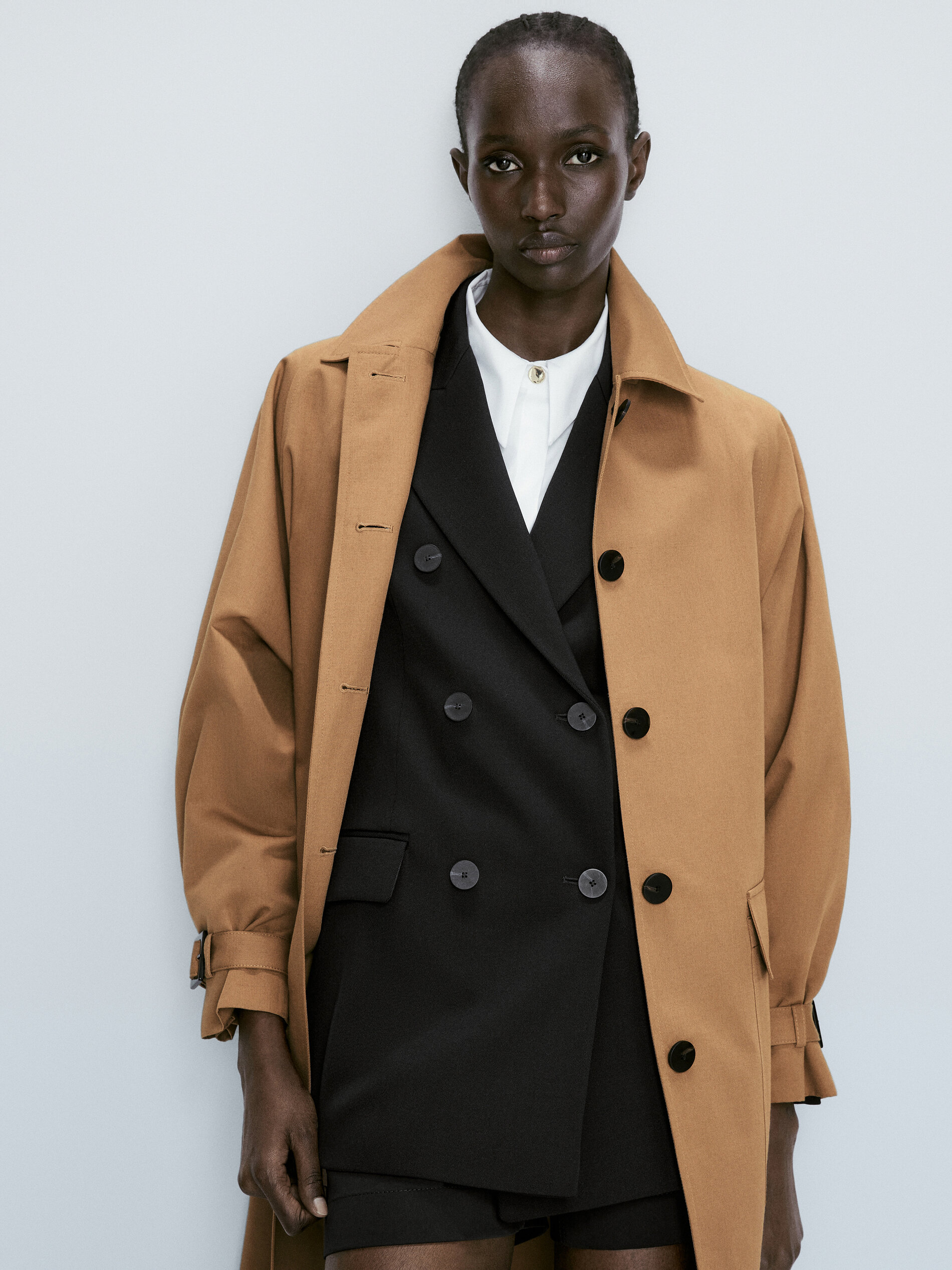 Trench coat em mistura de linho e algodão - Tabaco