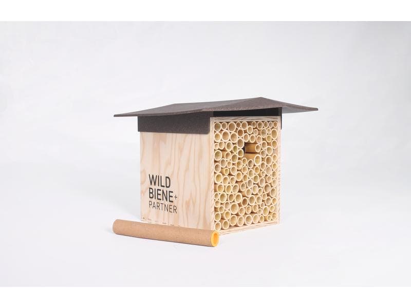BeeHome Wildbienenhotel BeeHome One Wildbienen-Häuschen mit Mauerbienen-Population