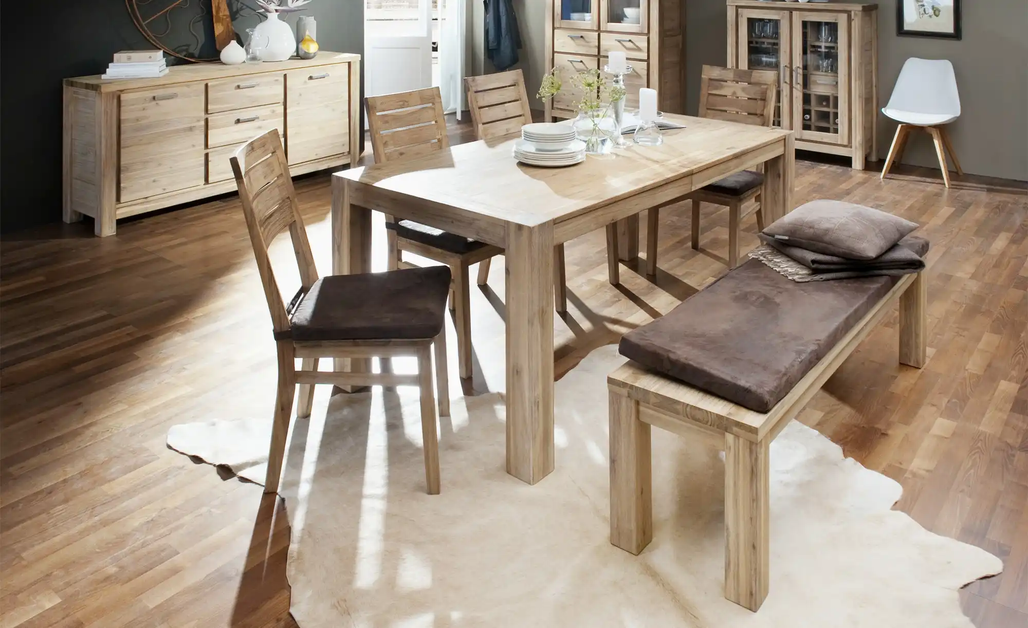 Woodford Barschrank  Borneo