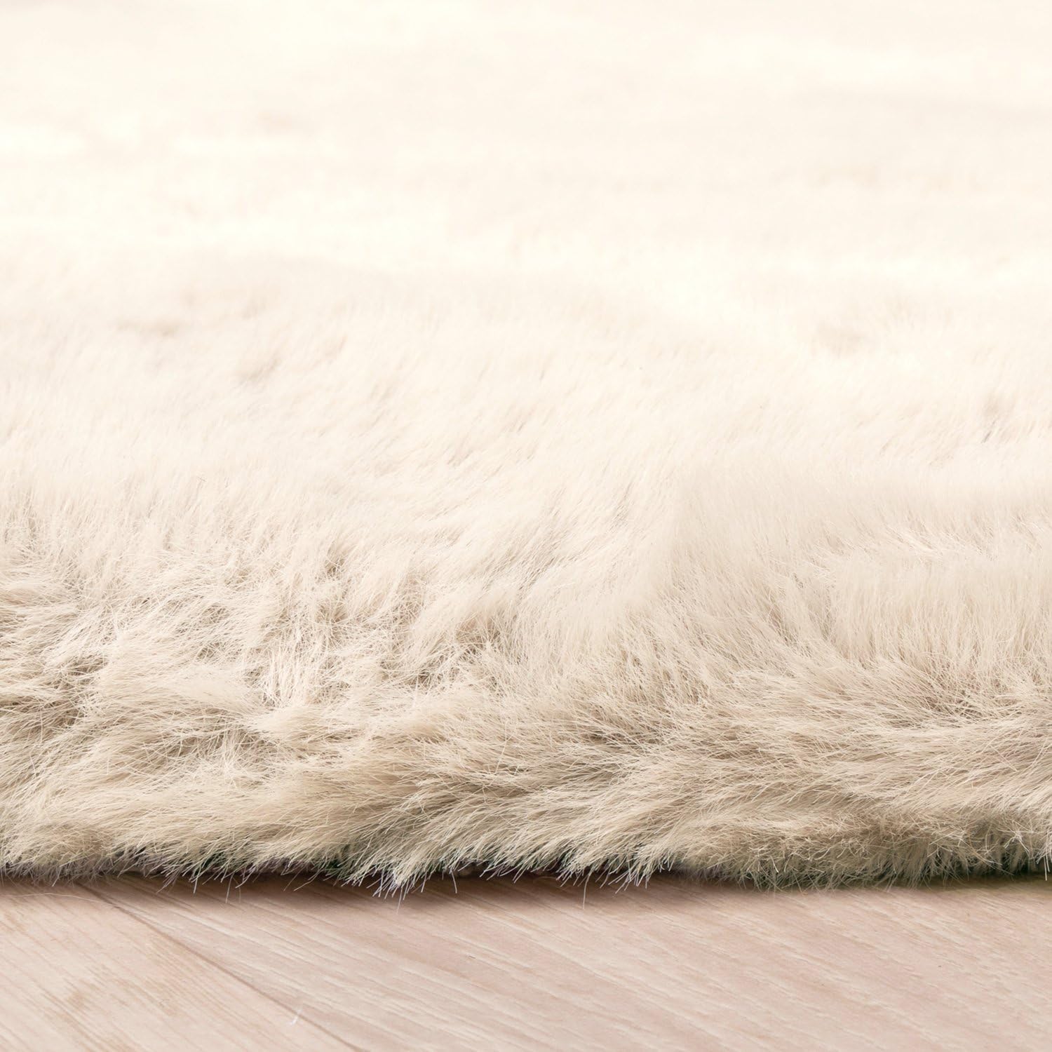 FRAAI | Home & Living Hochflor Teppich - Comfy Supreme Creme - Shaggy, Einfarbig - Modern, Skandinavisch - Wohnzimmer, Esszimmer, Schlafzimmer - Fellteppich - Carpet