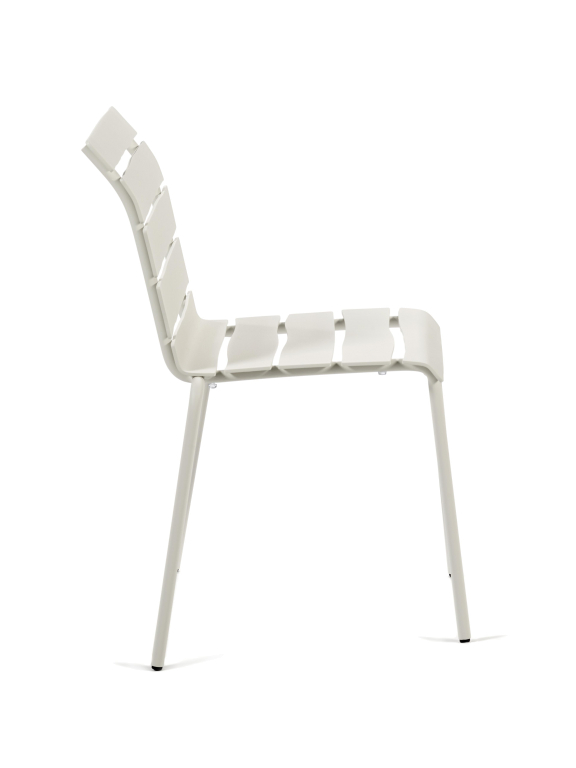 Valerie Objects Aligned tuinstoel off white