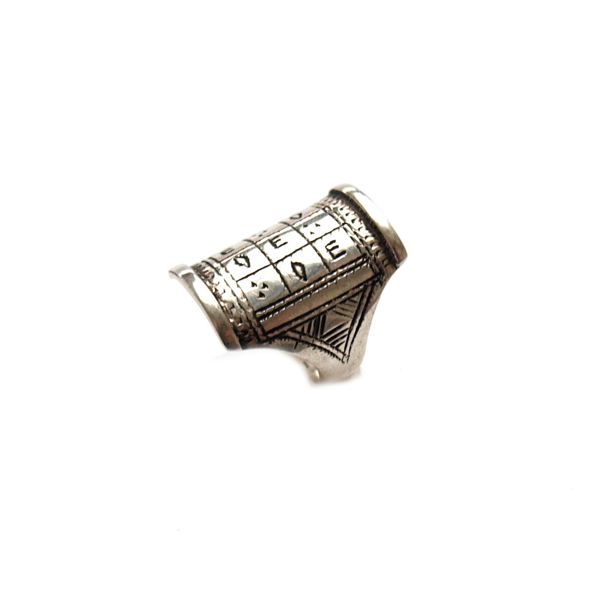 Bague Chevalière alphabet fabrication artisanale