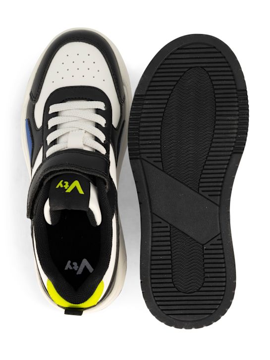 Vty Sneaker
