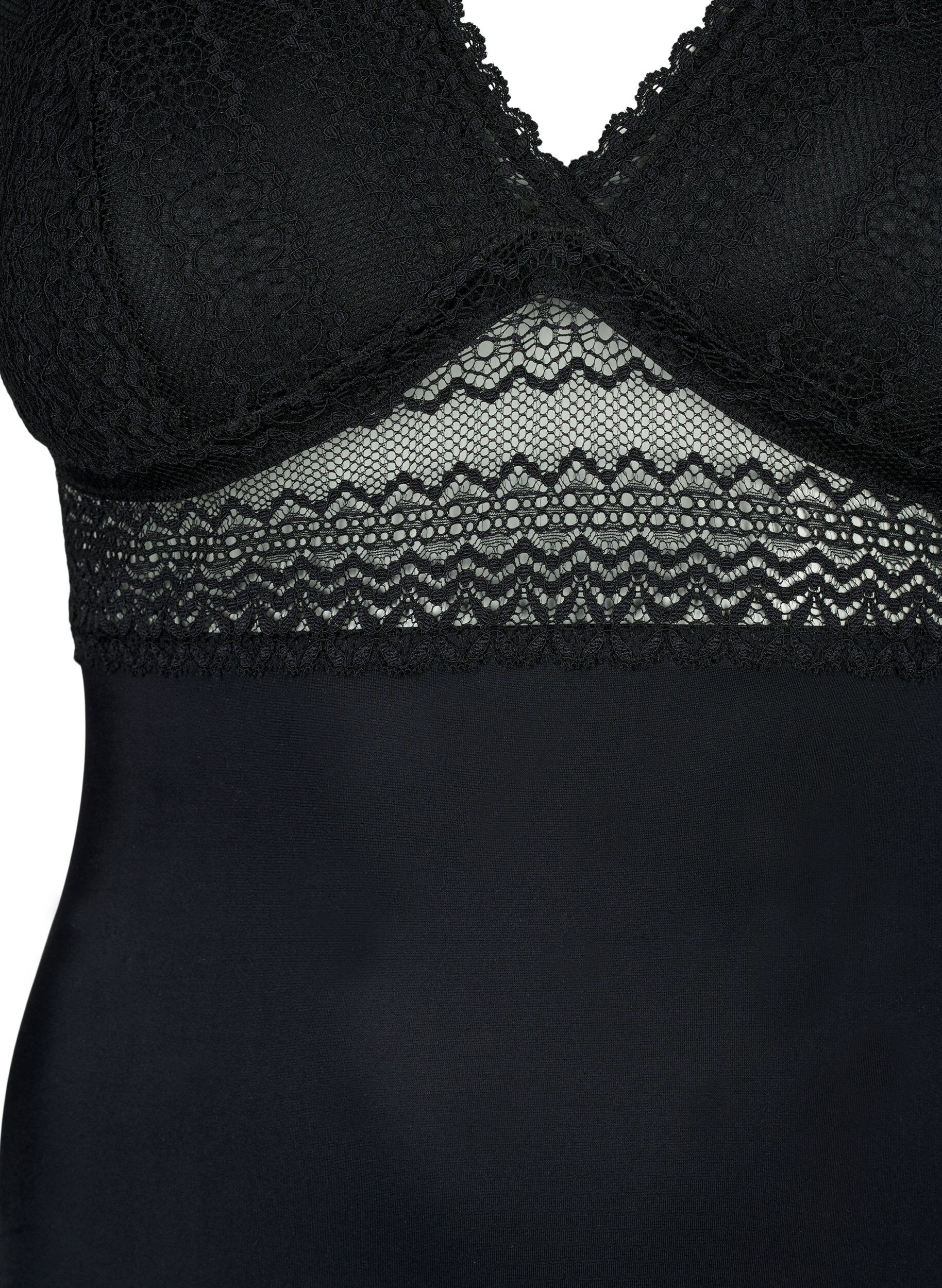 Bodystocking med blonder og blød vattering