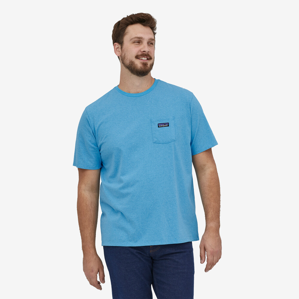 Herren P-6 Label Pocket Responsibili-Tee