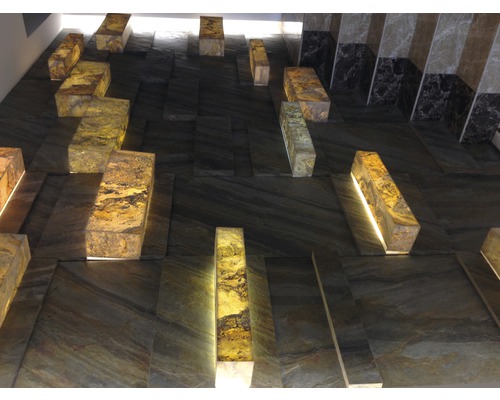 Veelkleurige leisteen, doorschijnend, vallende bladeren, 61x122 cm