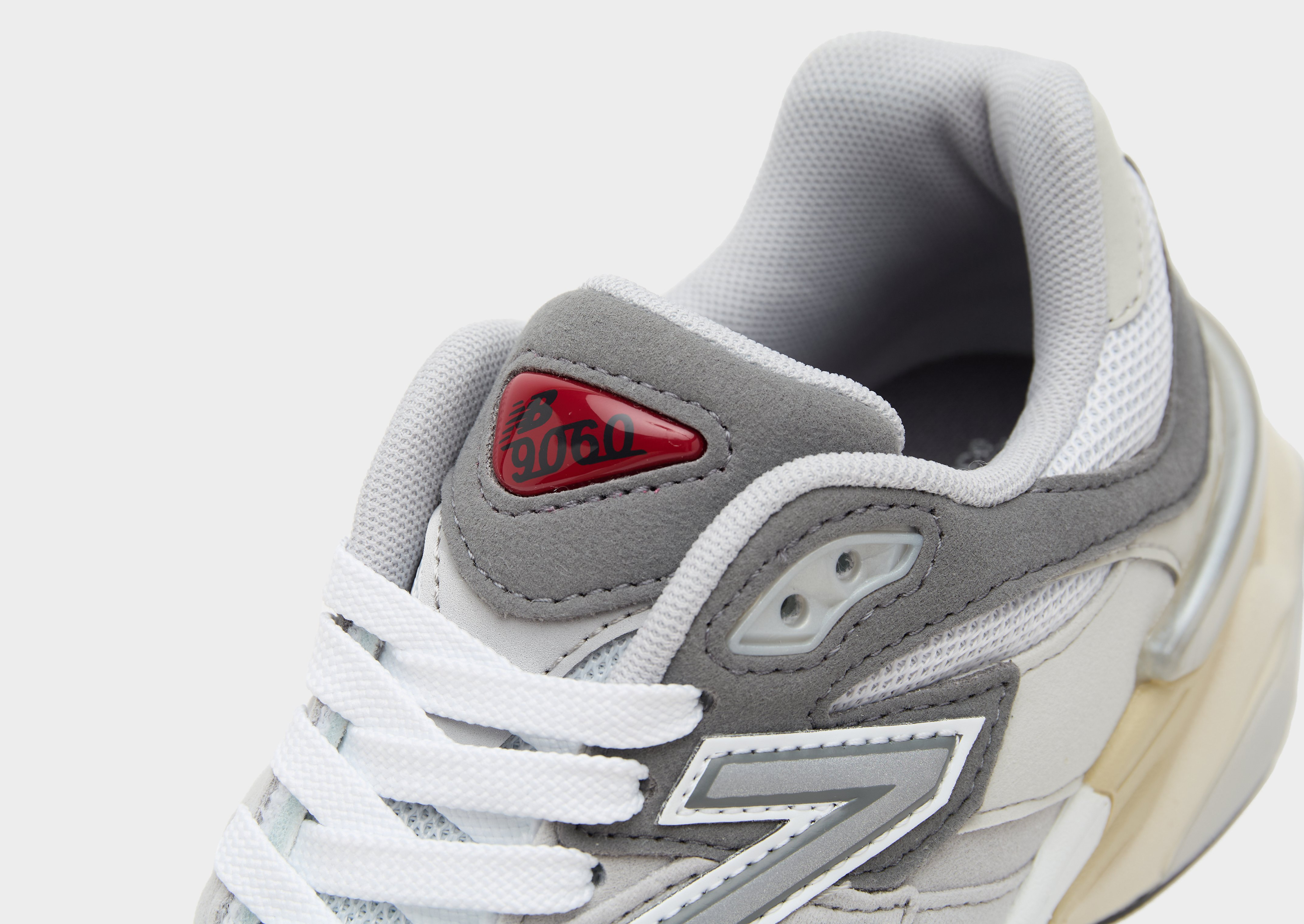 New Balance 9060 Junior