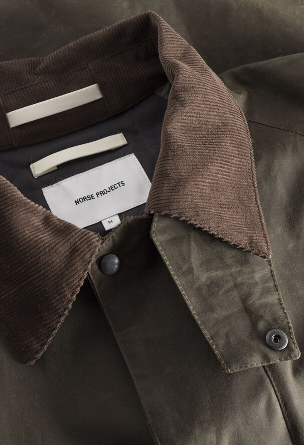 Norse Projects Holmen Wax Fishing Jacket Beach green