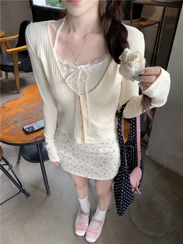 Closette - Lange mouw halter strik nep tweedelig geribbeld topje met knoopjes / hoge taille mini-kokerrok met bloemenprint