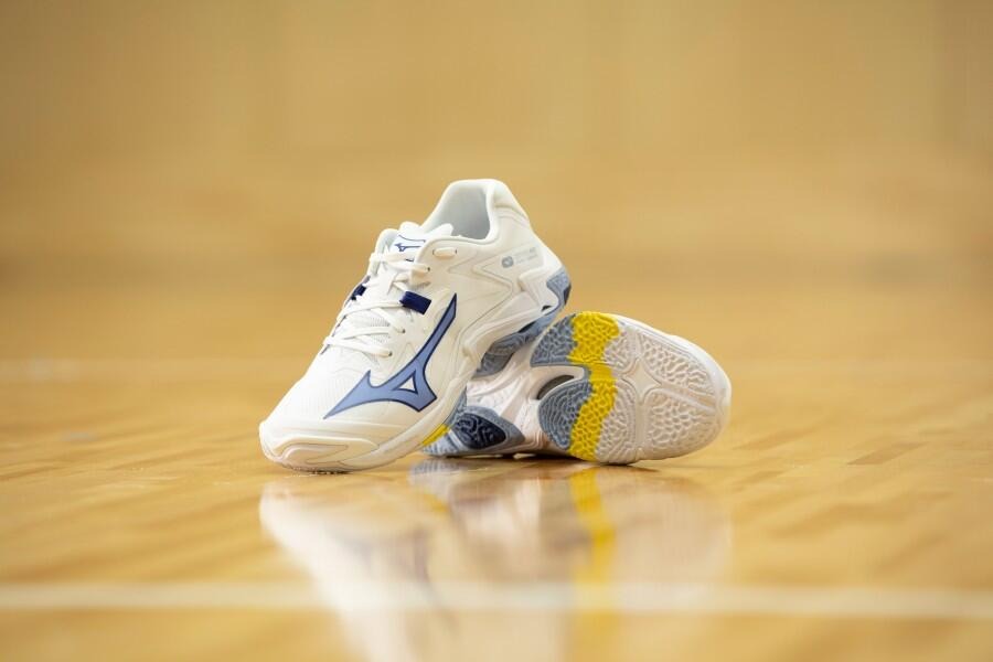 Wave Lightning Z8 Unisex White/Bellwether Blue/Bel Air