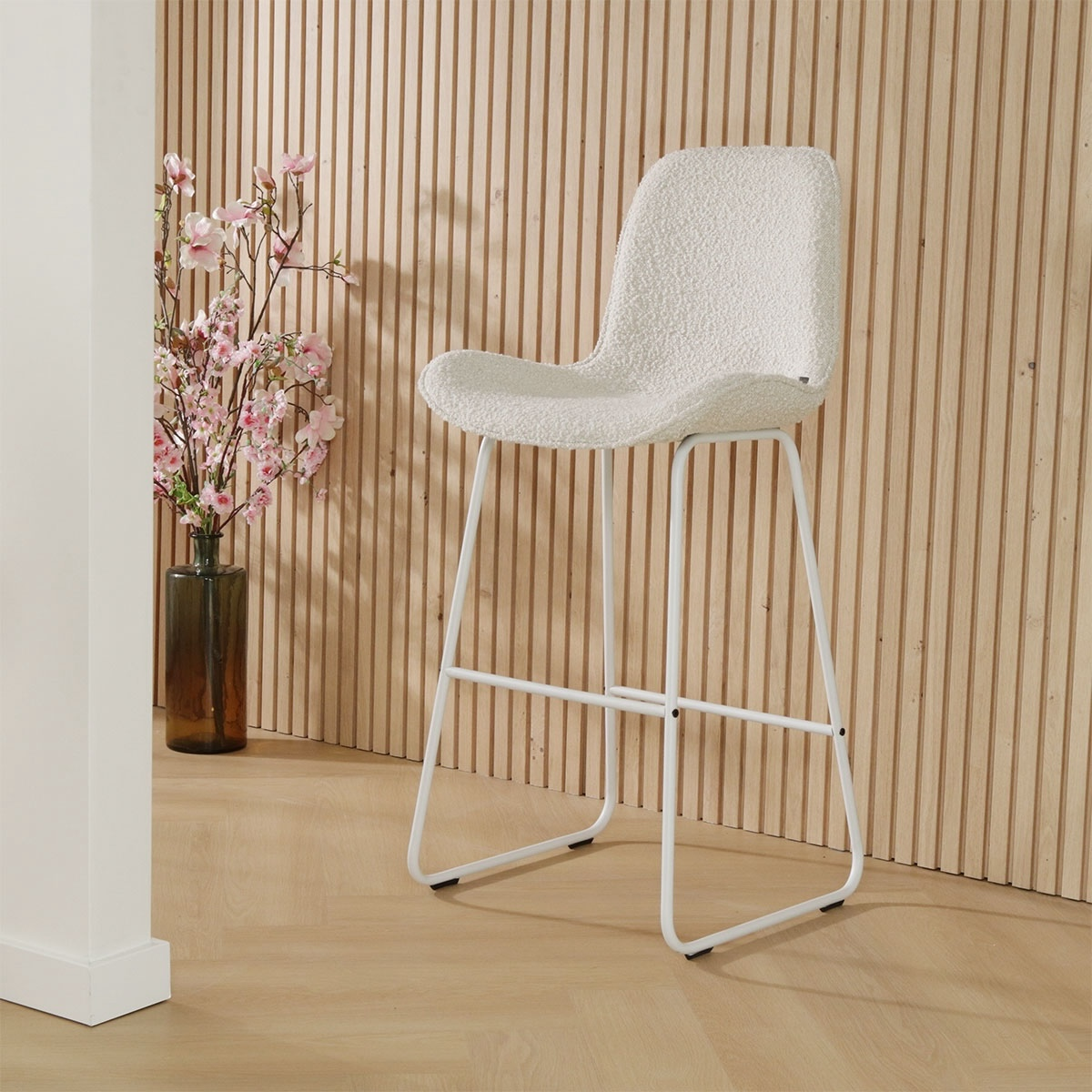 Barkruk Nino-Fé bouclé beige - wit onderstel -  65 cm