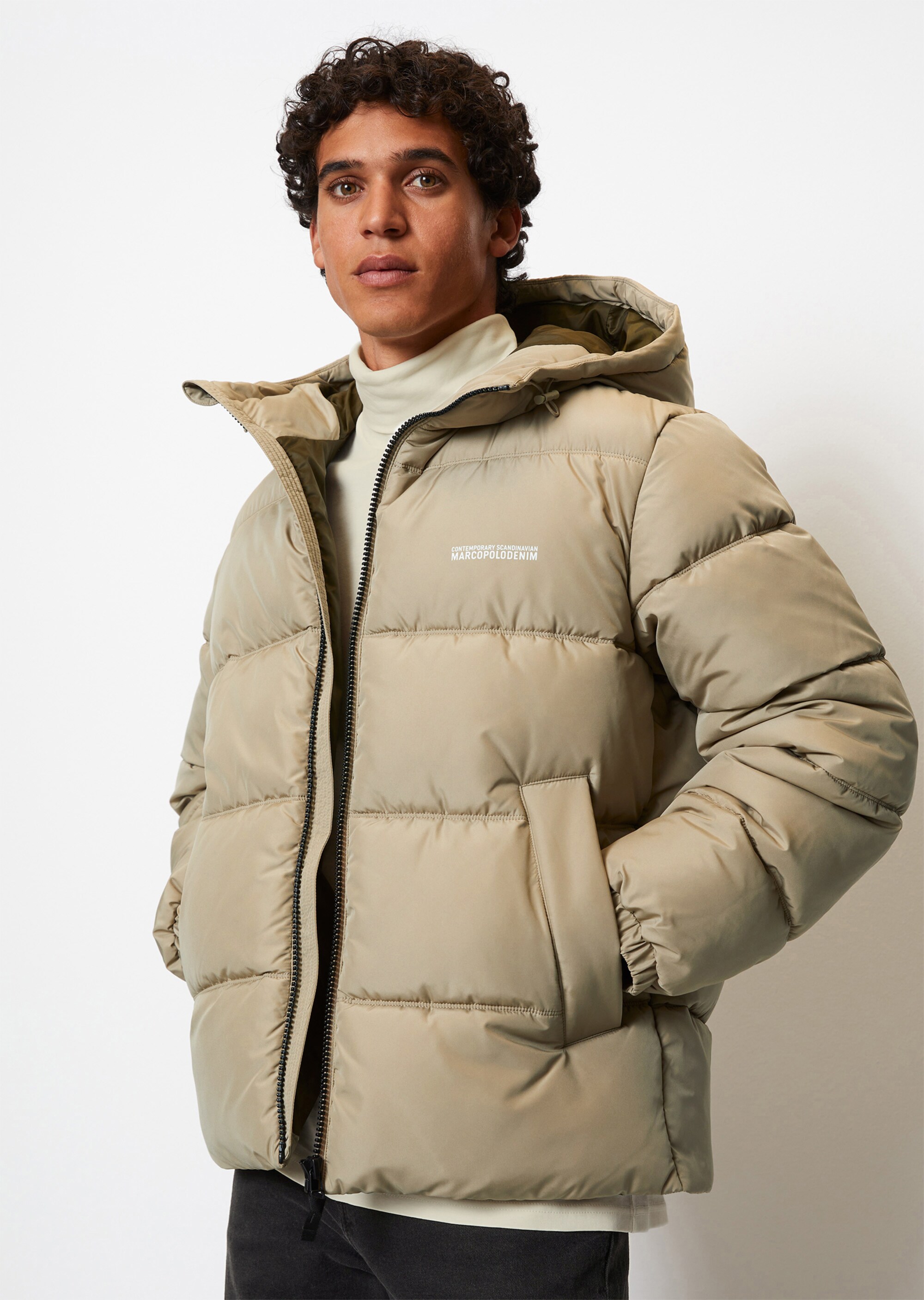 Kapuzen-Steppjacke regular mit No-Down-Wattierung