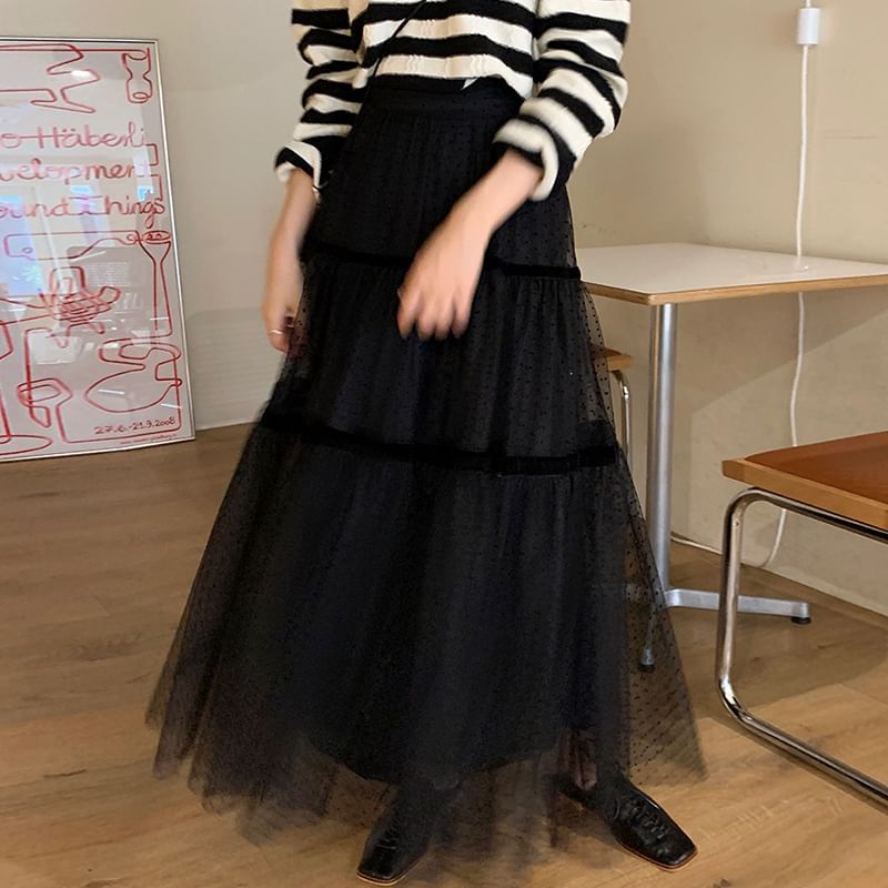 Coris - Maxi A-lijn rok met hoge taille en stippen van mesh