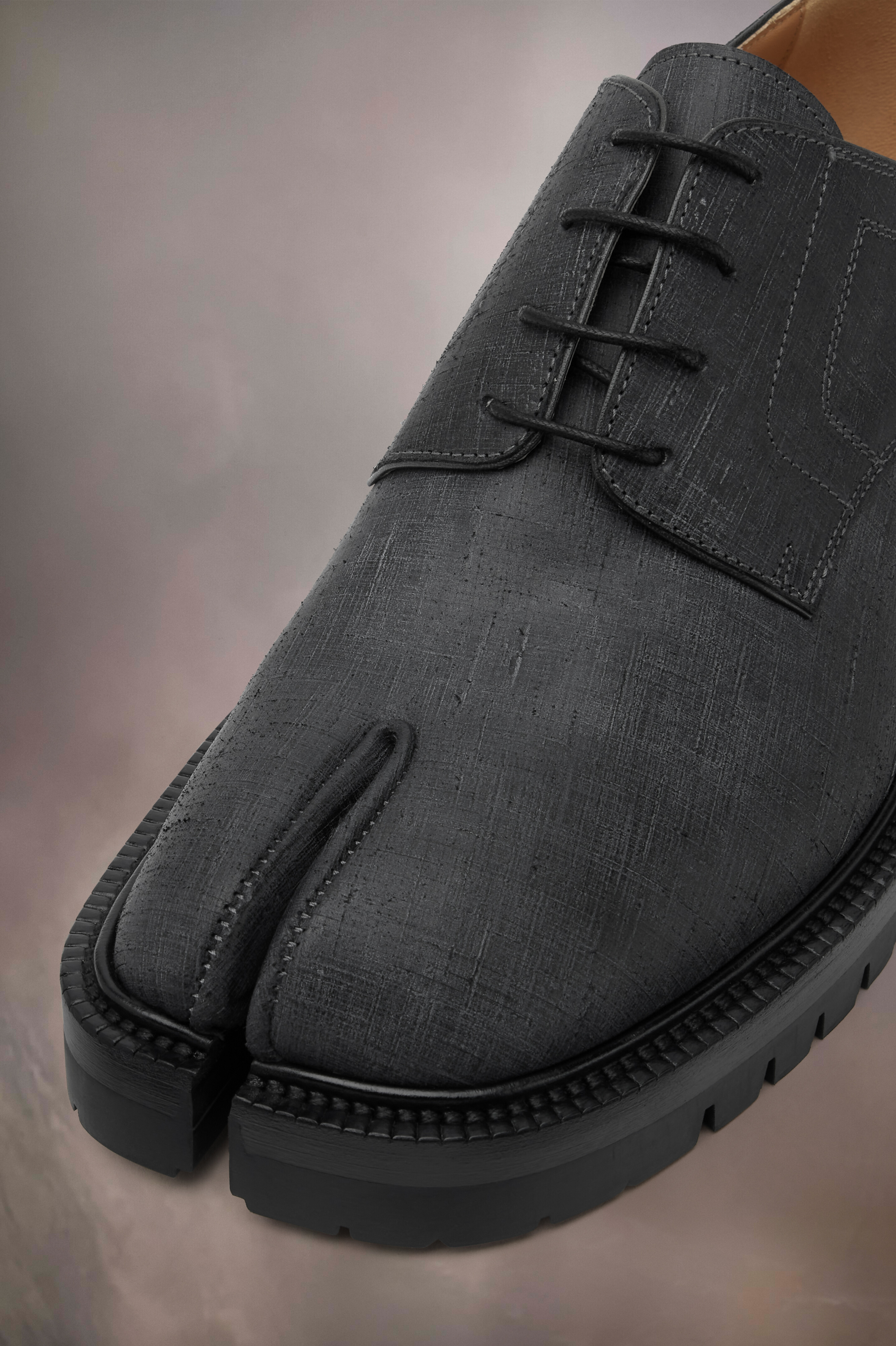 TABI COUNTY LACE-UP