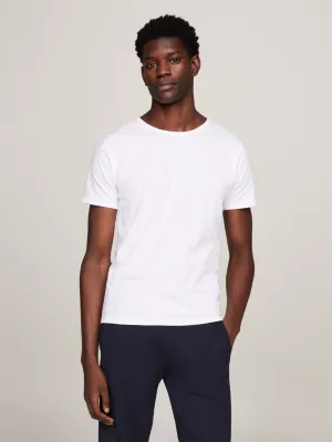 Pacote com 3 camisetas essenciais premium com elastano