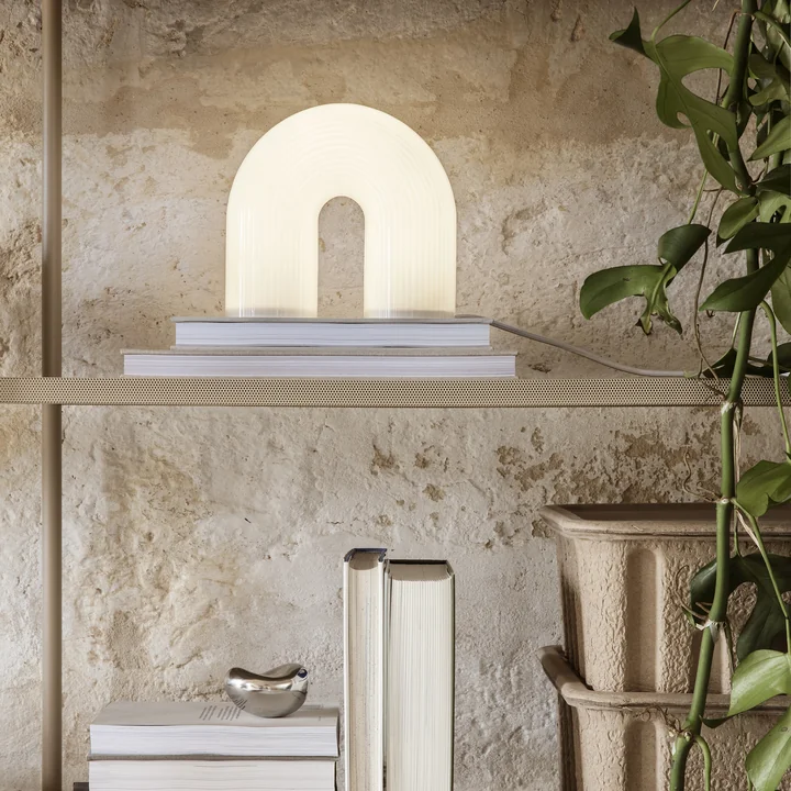 Ferm Living - Vuelta LED Tischleuchte / weiss