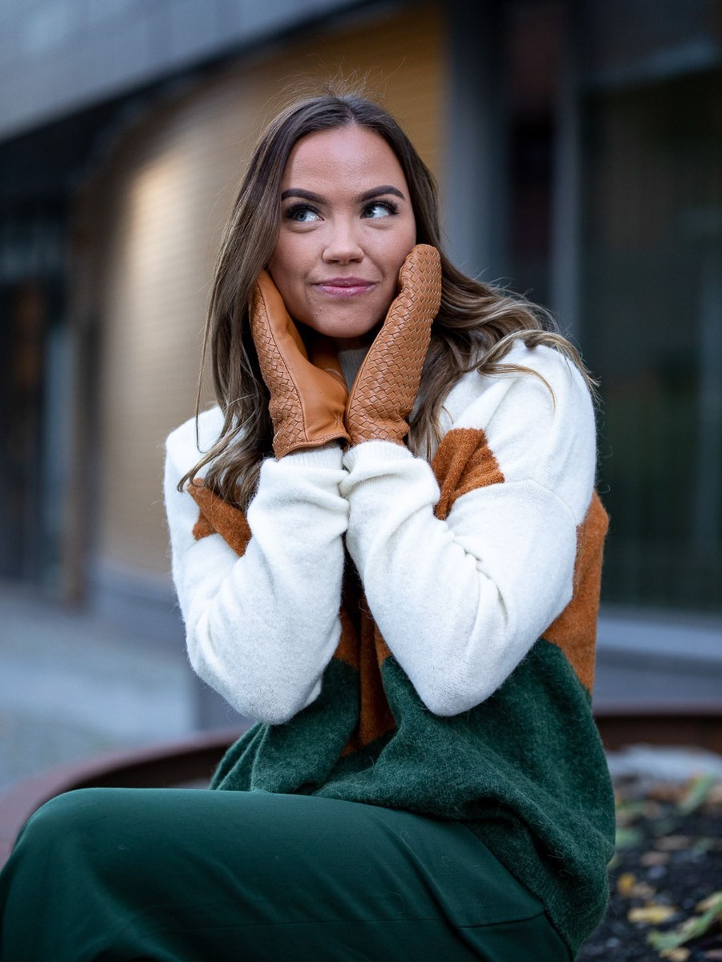 Glove Braided Mitten
