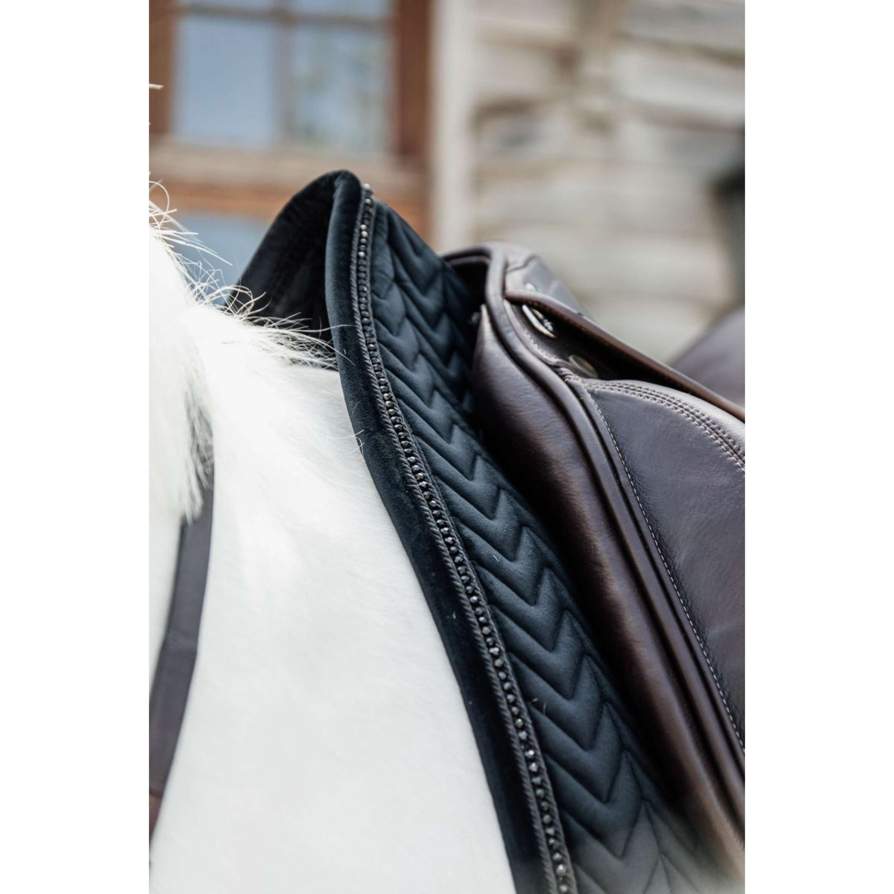 Kentucky Zadeldekje Velvet Pearls Dressuur Zwart