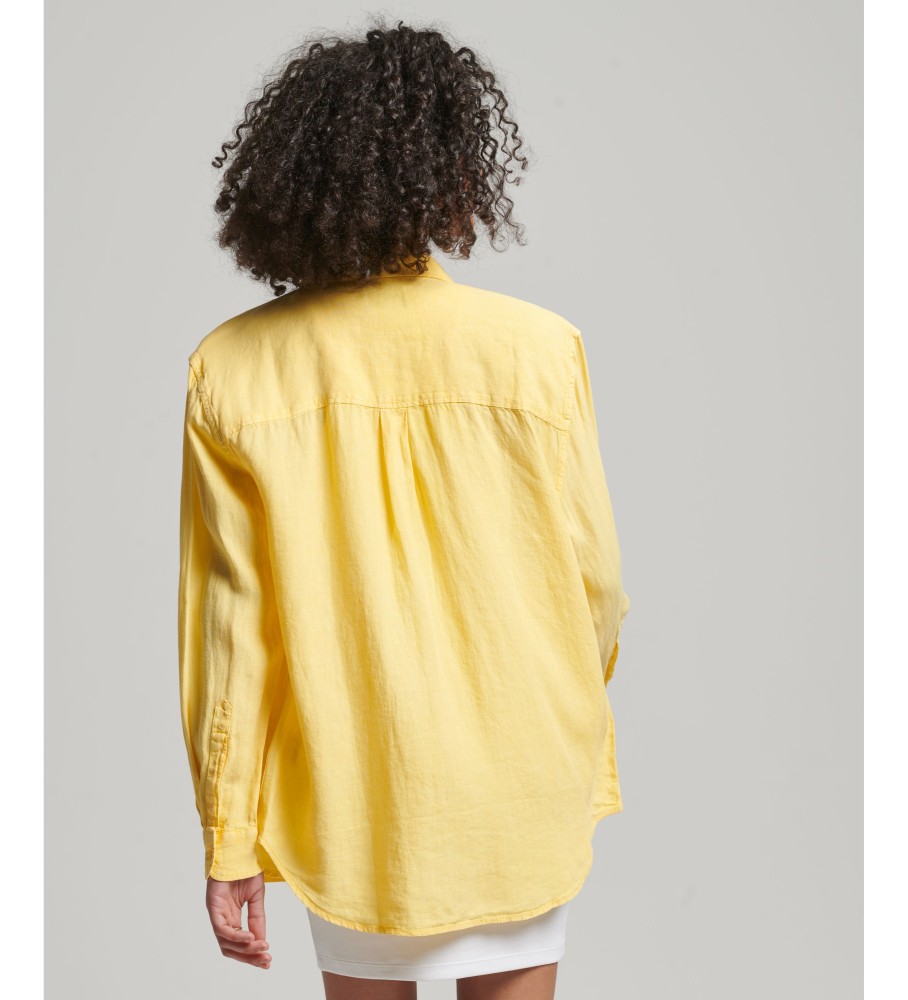 Camisa casual de linho amarela estilo boyfriend da Superdry