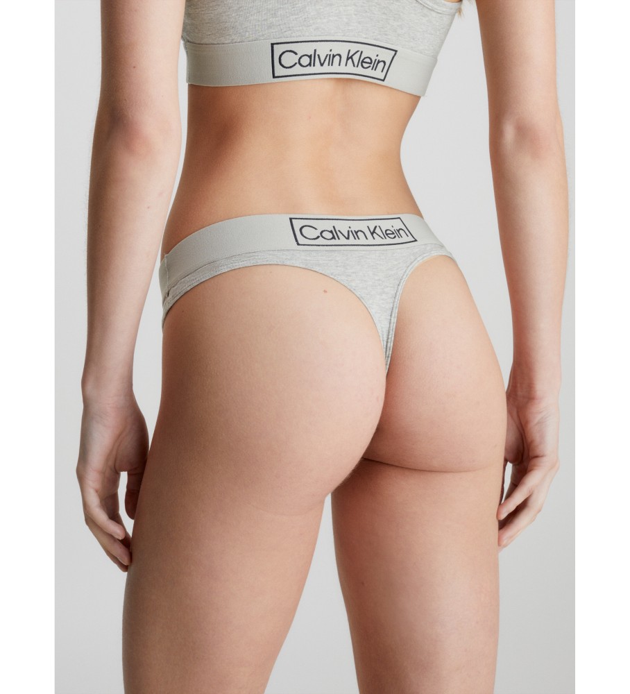 Calcinha fio dental Calvin Klein Reimagined Heritage cinza