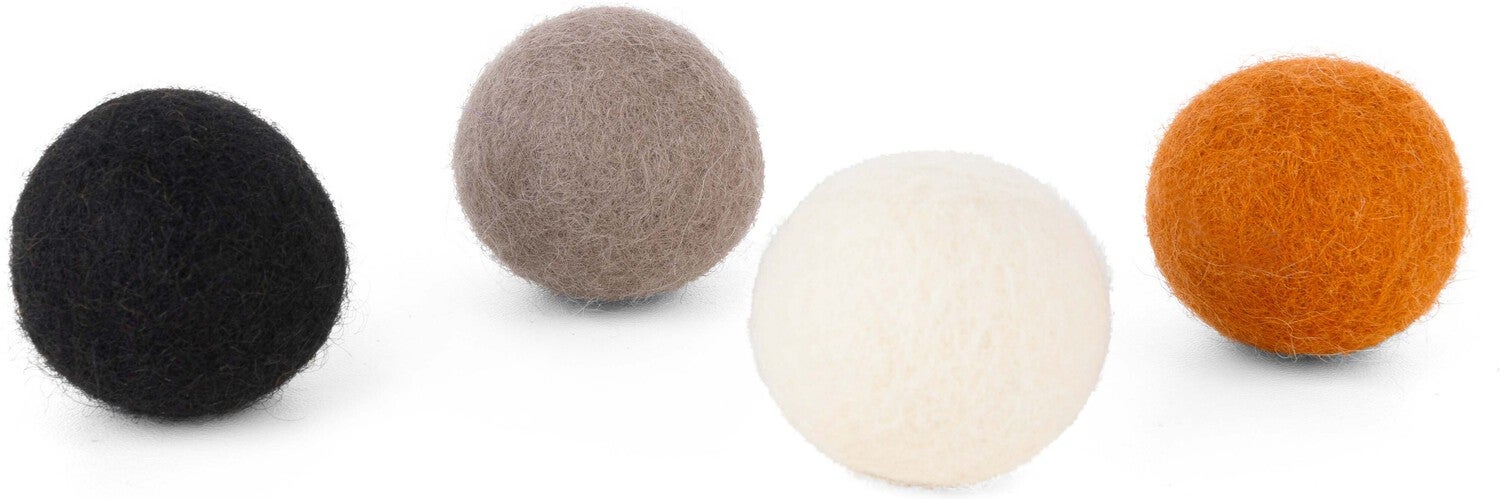District 70 bal Felt pure D 3,5 cm 4 stuks