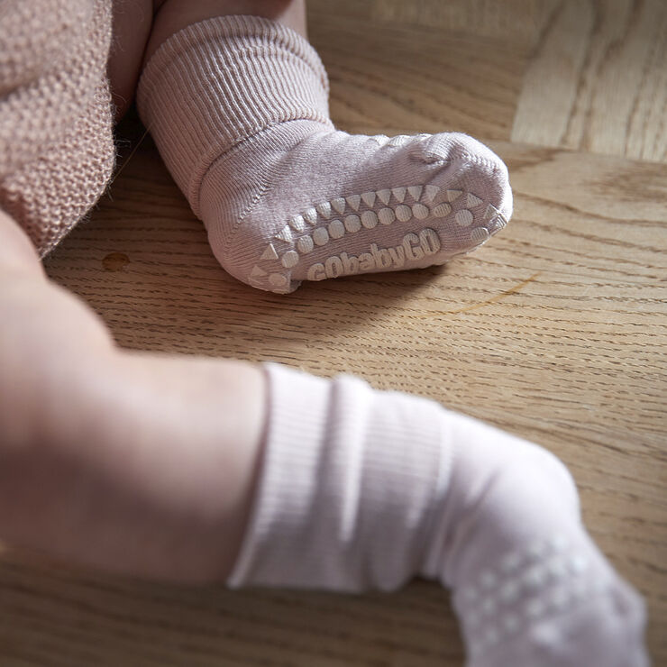 GoBabyGo Skridsikre Strømper Bambus Soft pink