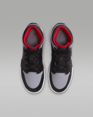 Air Jordan 1 Mid Older Kids' Shoes