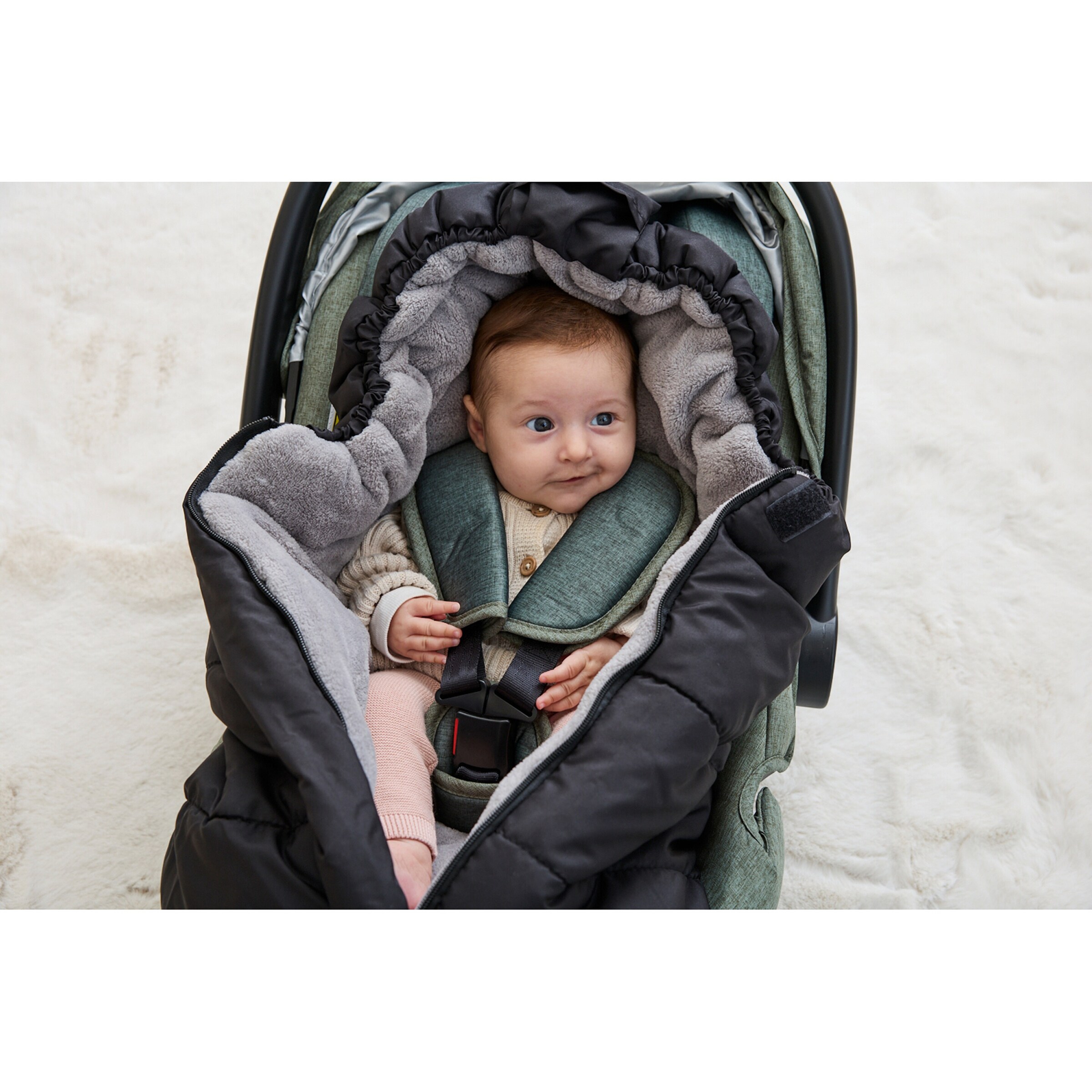 babycab Winterfußsack Hella für Babyschale, Tragewanne schwarz