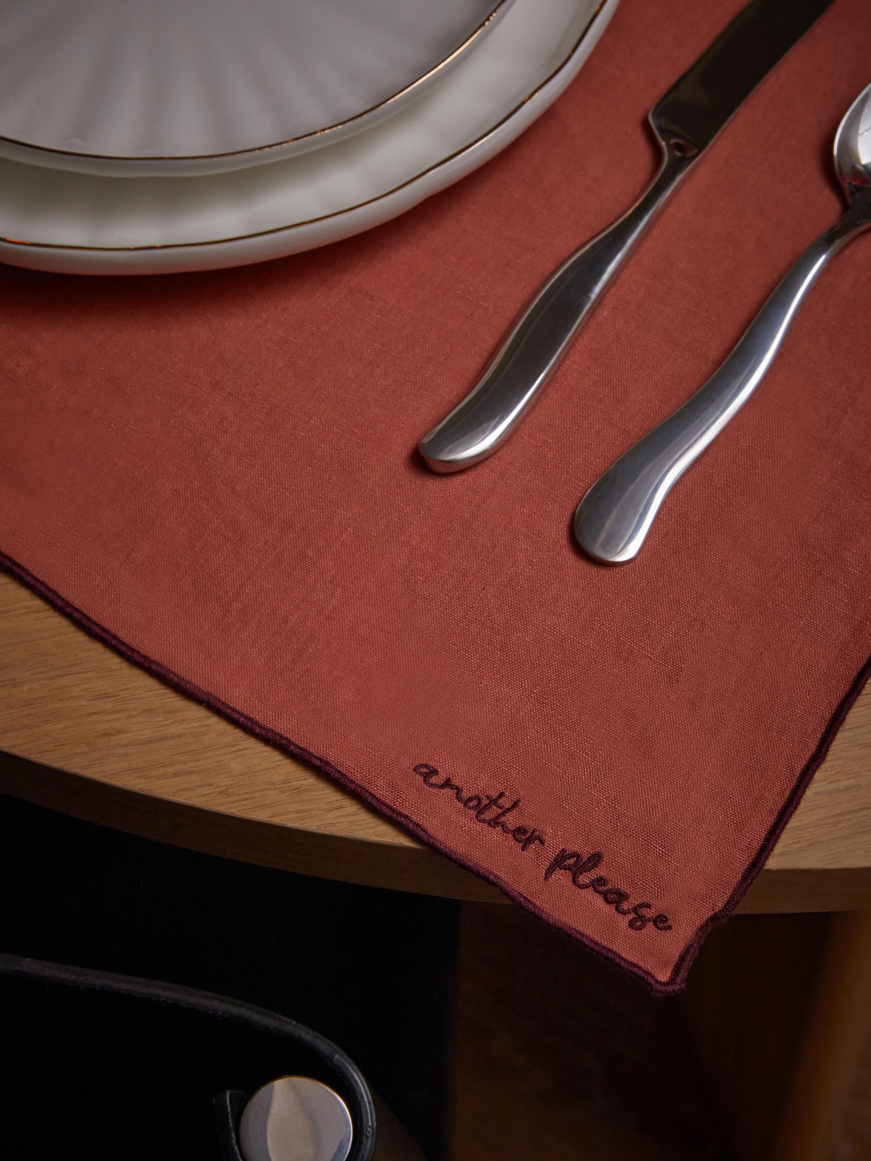 Linnen placemats Cosmo met borduursel, 4 stuks