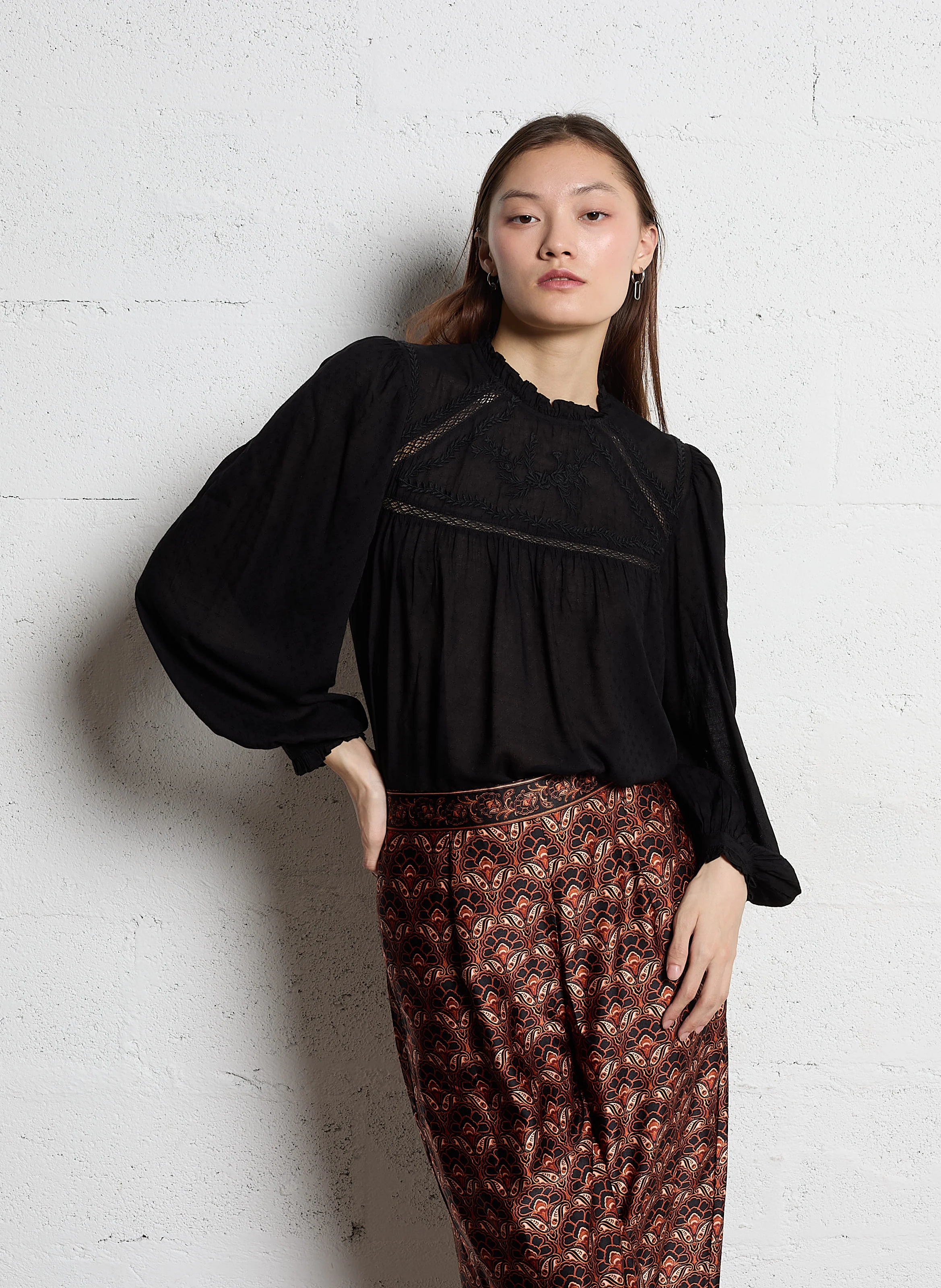 BIRSEN - Blouse droite à dentelle | Noir