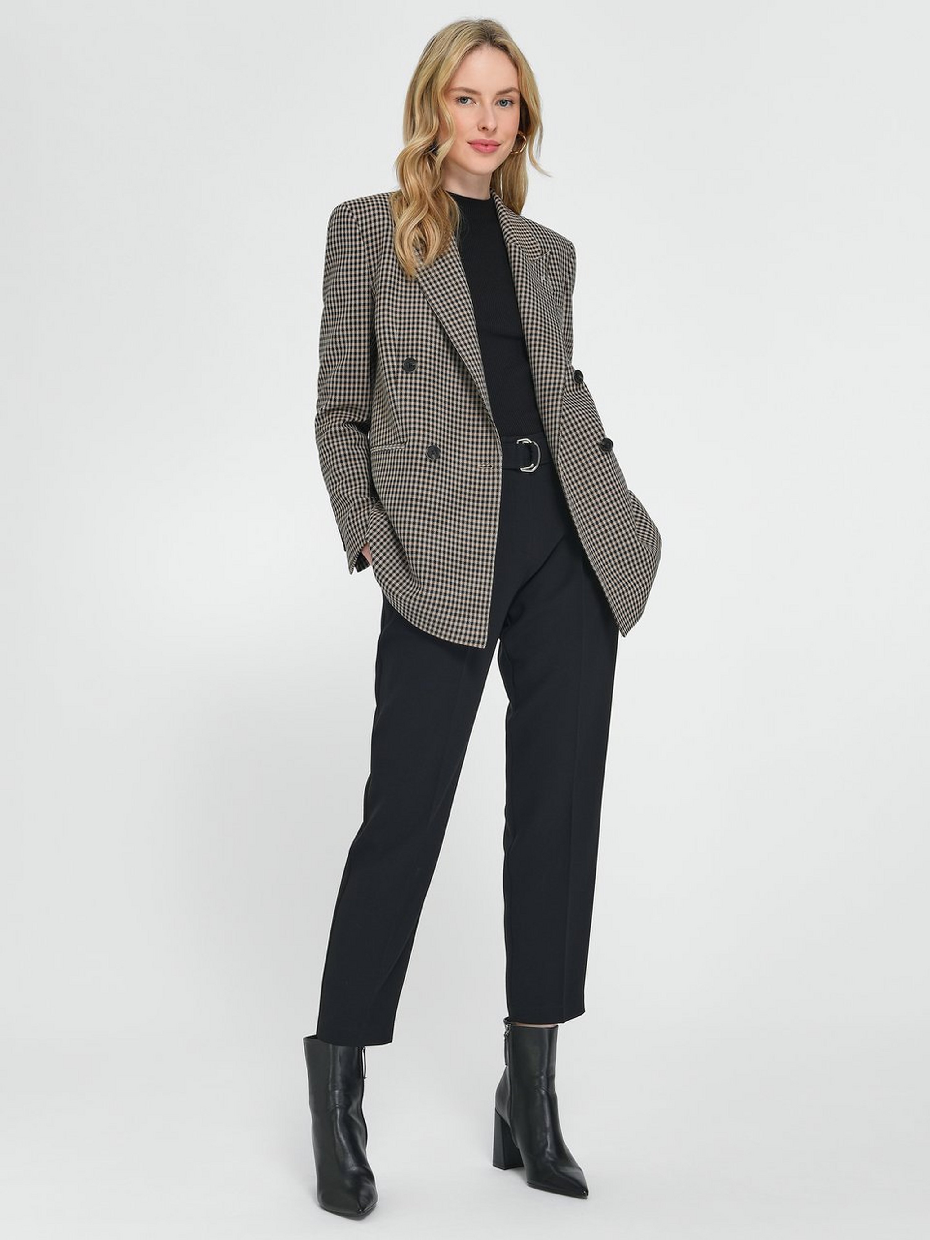 Blazer Jekira