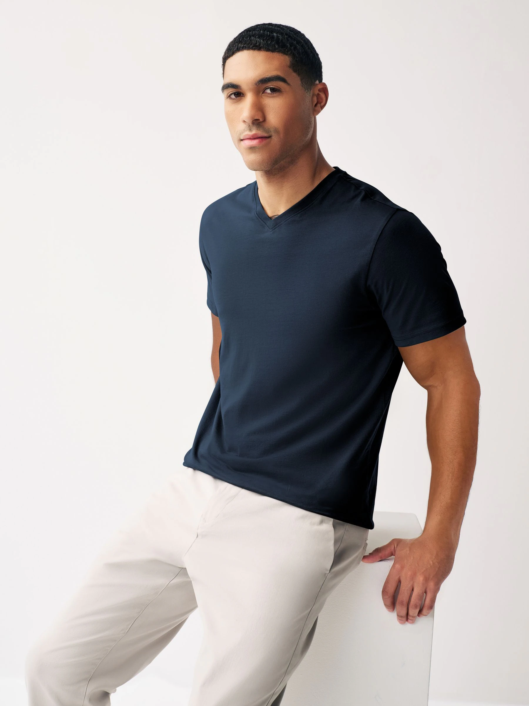 Donkerblauw - Normale Pasvorm - Must-have T-shirt van V-hals
