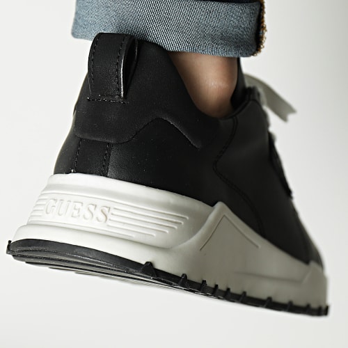 Baskets FM6LUCLEA12 Black