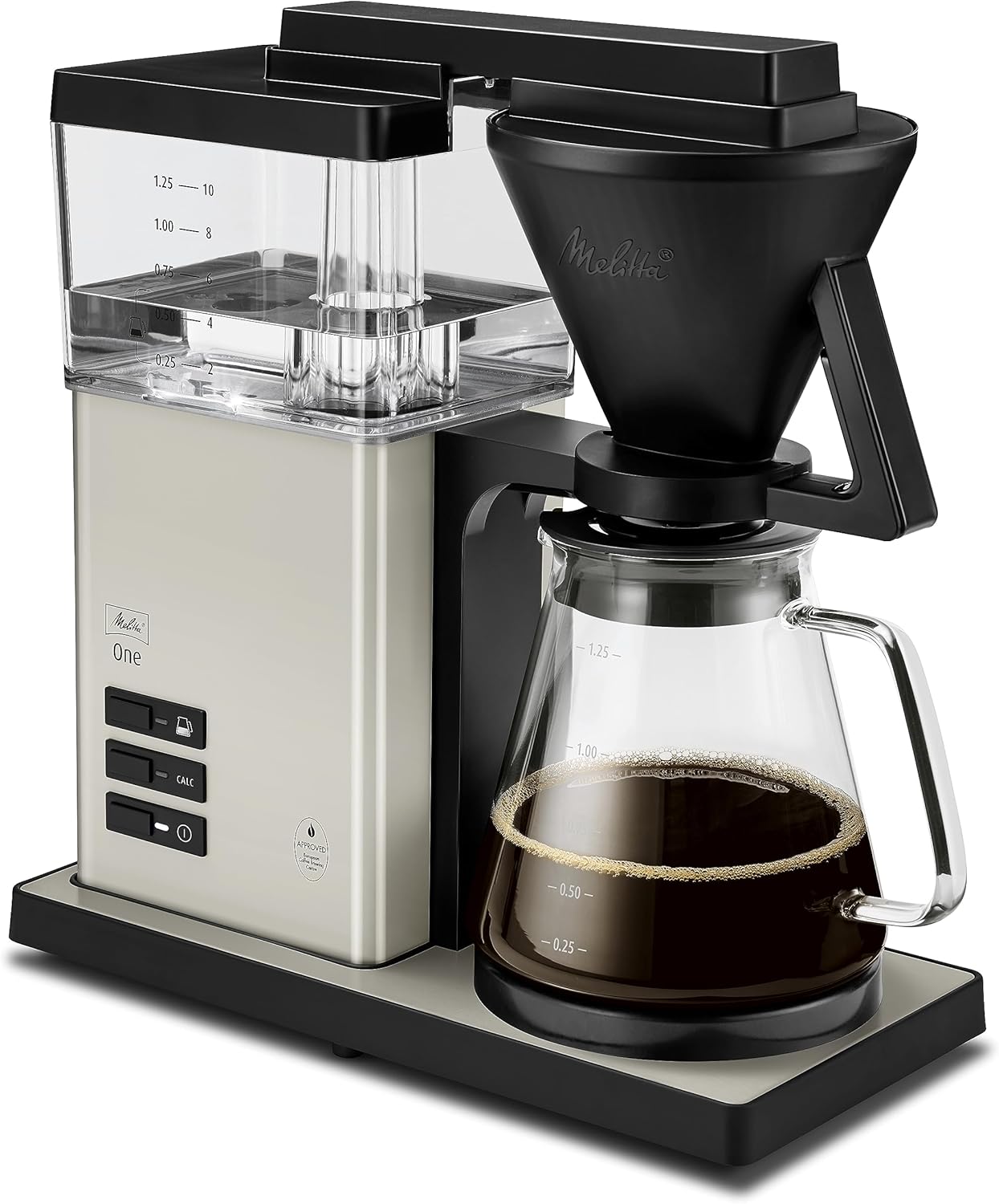 Melitta One – Filterkaffeemaschine mit Glaskanne, 92-96 °C Brühtemperatur und bis zu 10 Jahren Langzeitgarantie, für bis zu 10 Tassen Kaffee, Edelstahl-Oberflächen mit Lackierung in Cream White