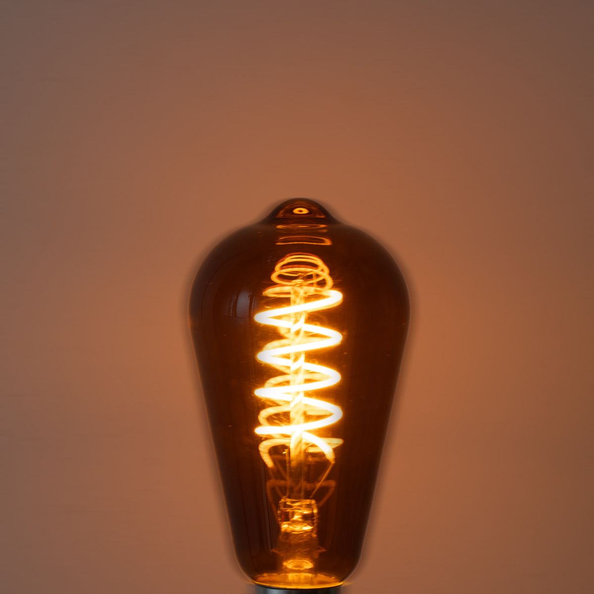 E27 dimbare LED lampen ST64 bruin 4W 100 lm 1800K